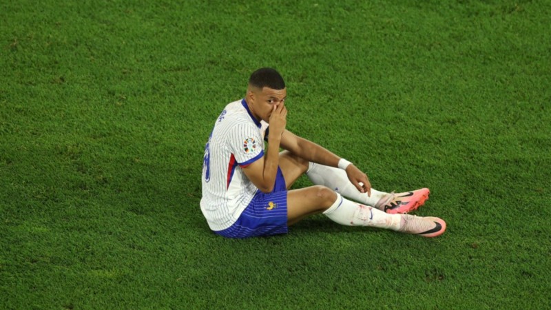 Tras la lesión definen el fututo de Mbappé que no se opera